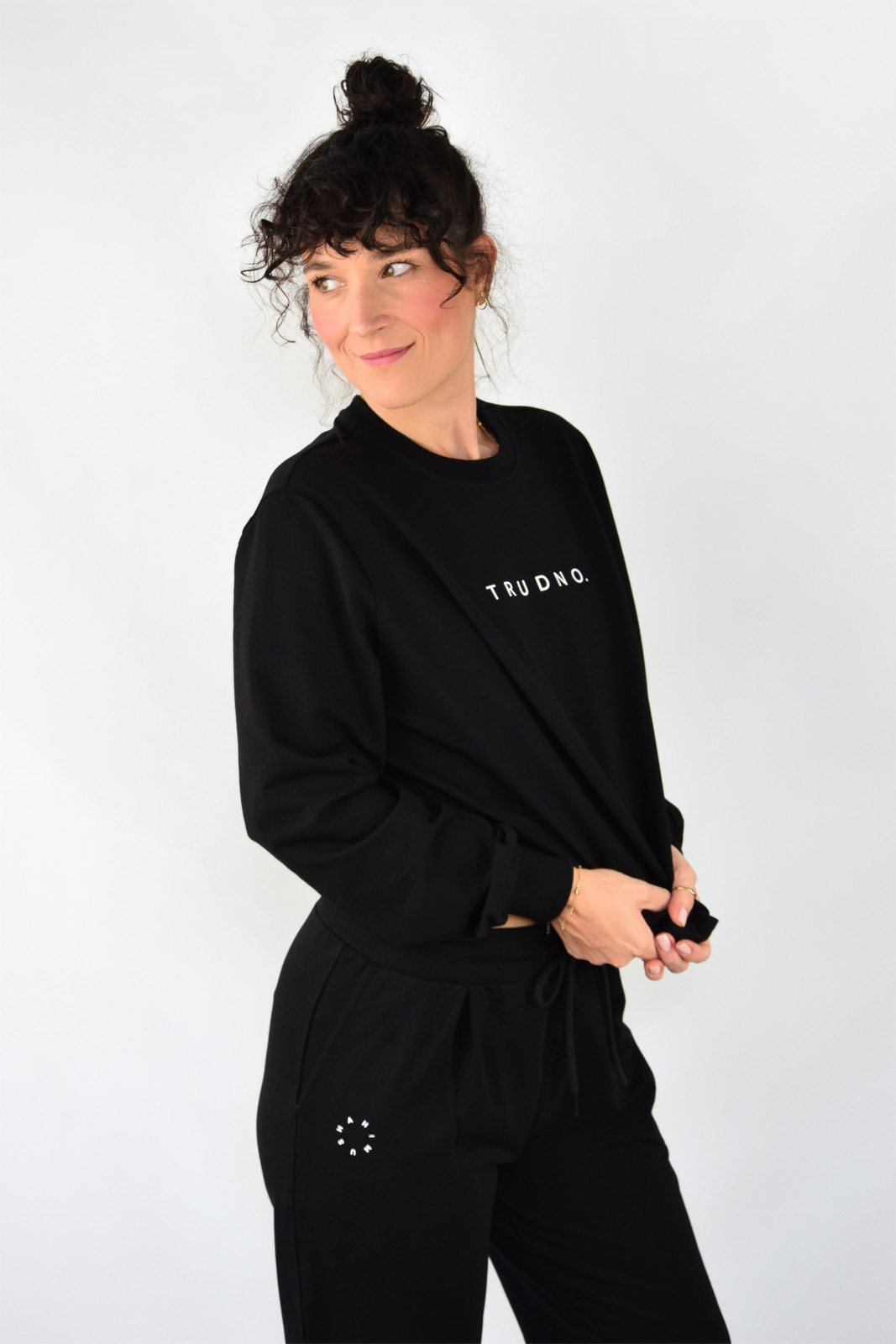 animush bluza regular czarna trudno