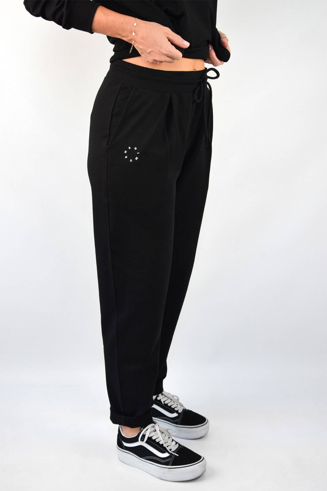 animush spodnie dresowe czarne